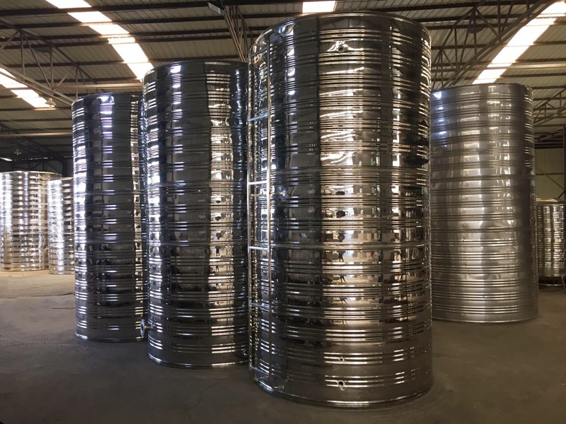 宣恩圆形不锈钢保温水箱的主要特点有哪些？